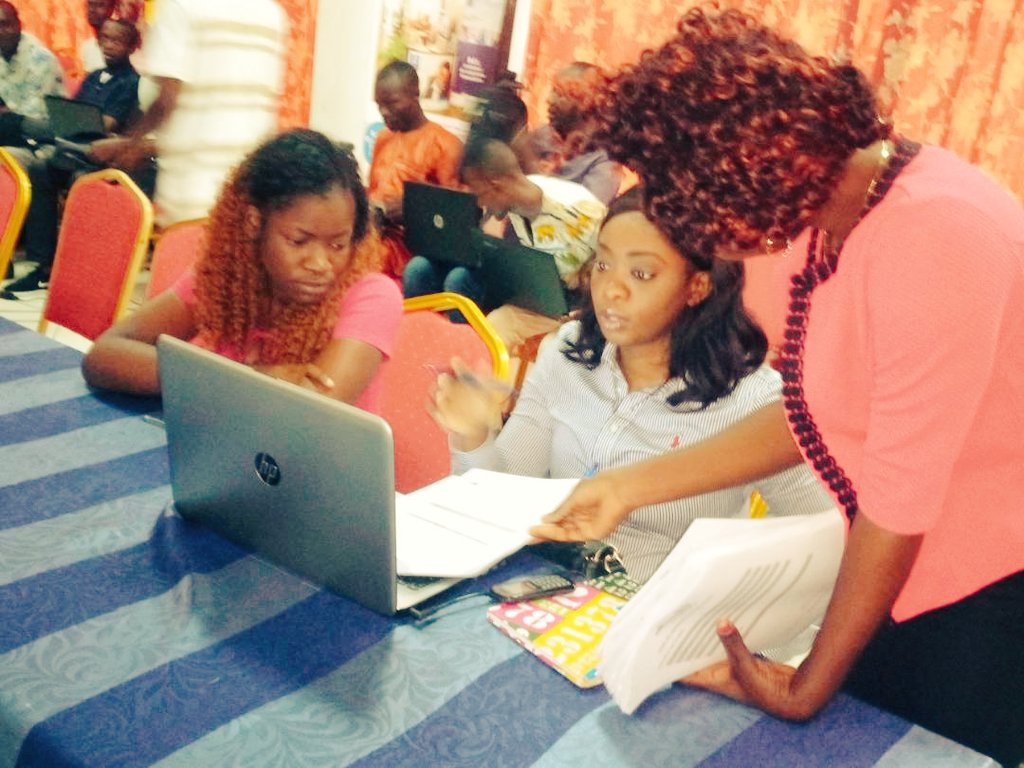 BibericLokwa's tweet photo. #OSIANE2018 #AfricaDigitalAcademy
Lancement de @ADAcg242 sous le thème "L'entrepreneuriat au féminin"
Pendant 4jours, #Brazzaville sera dotée d'une nouvelle génération des femmes #WebEntrepreneurs. https://t.co/rTT841iWgZ