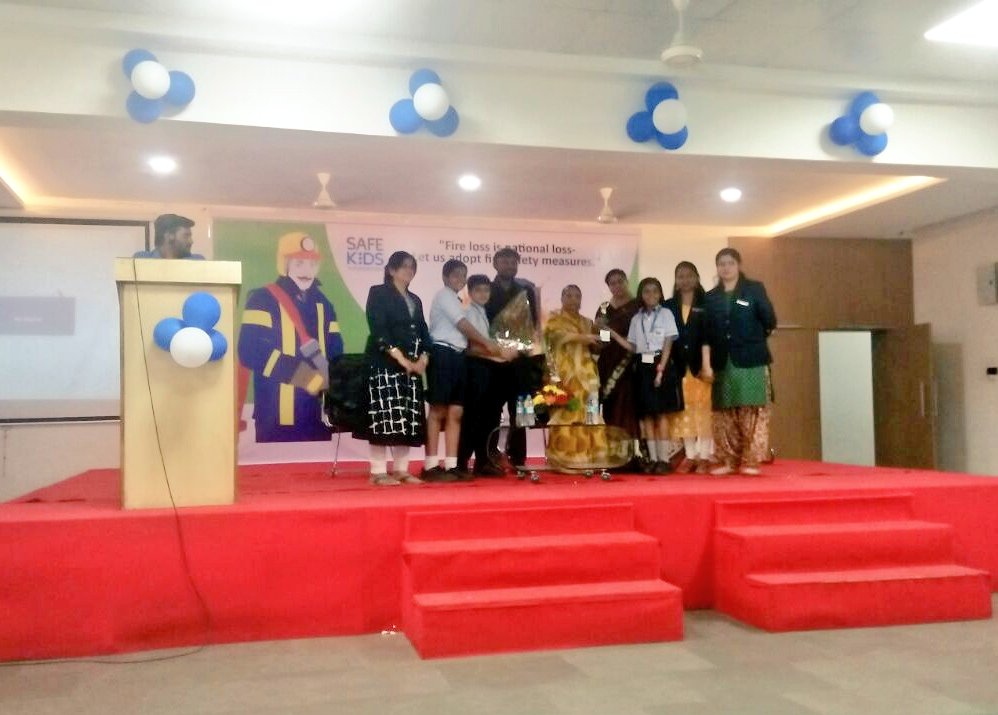 KAbhijeet1602's tweet photo. #MySafeSchool
#ModelMakingCompetition
@SafeKidsIndia #PCMC
#NationalFireServiceWeek2018
@Cinthia2804 https://t.co/9ybg2ME4Su