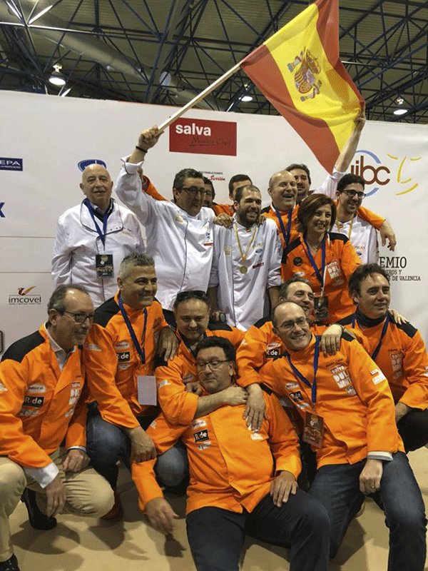 UIBC_'s tweet photo. It has been a wonderful experience having witnessed so many talented individuals competing, and a warm congratulations to all for having put your best efforts. Keep up the great work! Check the event's pictures. #UIBC2018 🇸🇪🇩🇪🇵🇹🇧🇪🇫🇷🇳🇱🇪🇸🇹🇭🇧🇷🇹🇷🇨🇱 https://t.co/0dkNQUT5j1