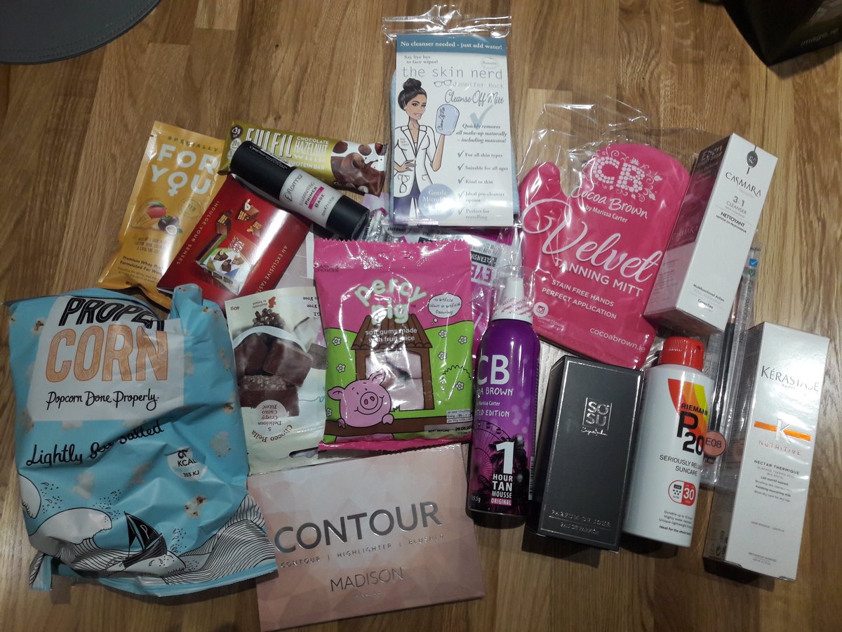 elehutch's tweet image. What a haul! Thanks @image_magazine 😘
#imagebob18