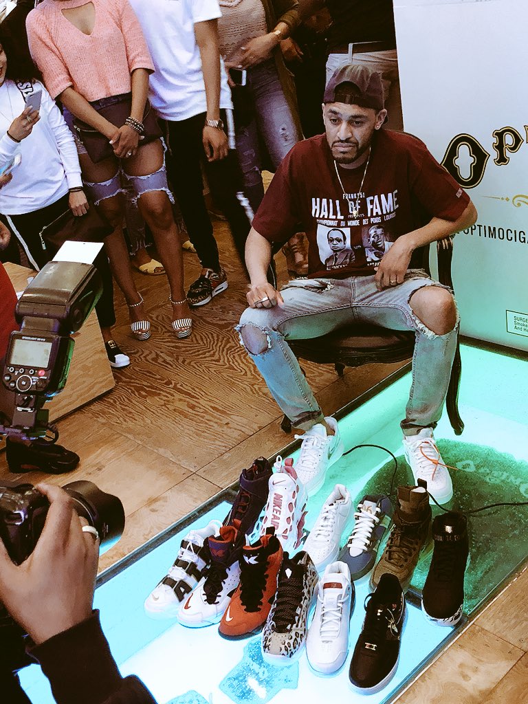 WishATL's tweet photo. #StickAndKicks was a success!
ATL, thank you. Much love to, @senorkaos // @iamBriaJanelle // @SeanFalyon & @ArtGuillory ๐๐พ๐ฅ๐๐พ @optimocigars #OptimoCigars
#WishATL https://t.co/P1HFn9EpkI