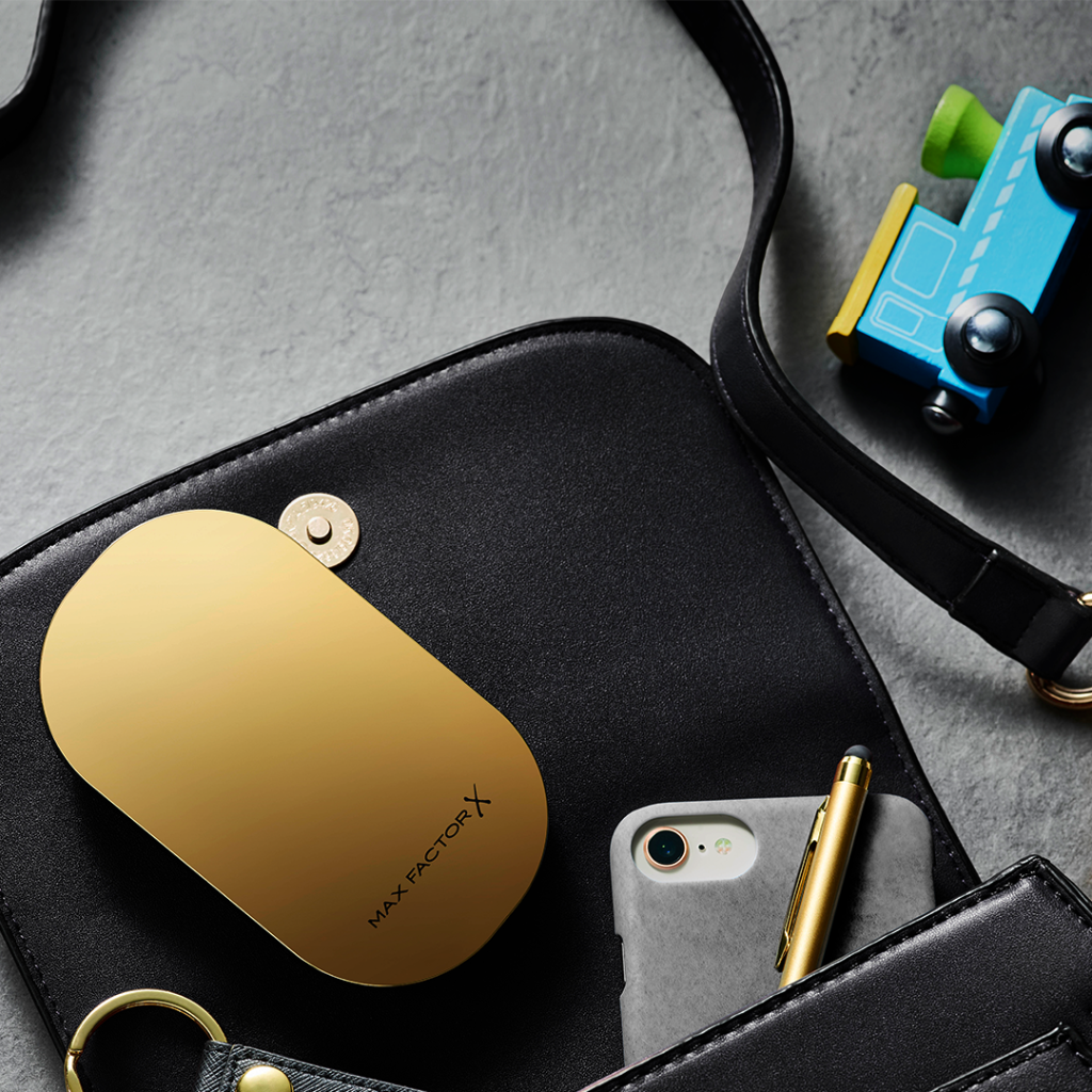 MaxFactorUK's tweet photo. All playtime, no me time? The Facefinity Compact - perfect for touch-ups on the go! Get yours here: https://t.co/VbnBpIZ9uE
#YouXMaxFactor #FacefinityCompact #makeup #foundation #metime https://t.co/jlWiTckNqi