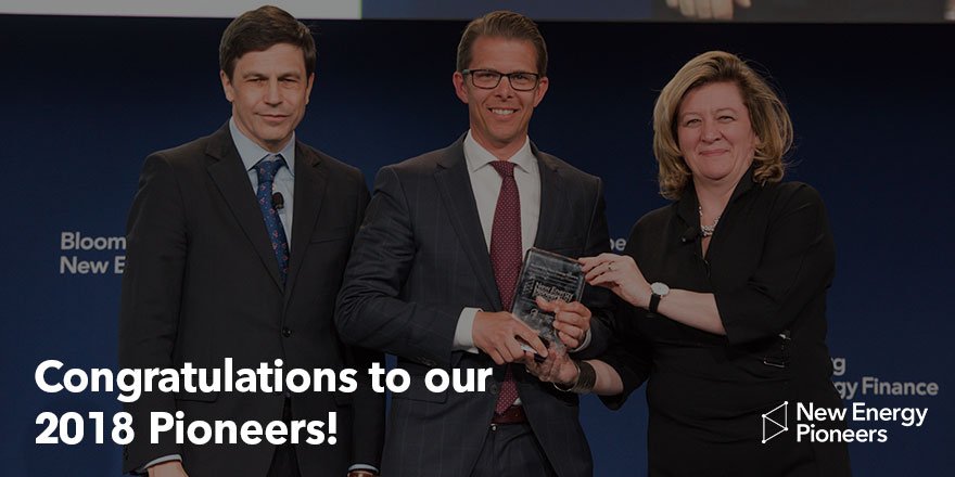 BloombergNEF's tweet photo. @saltxtechnology is one of our 2018 #NewEnergyPioneers! The Swedish innovation company has developed a technology with which energy can be stored in salt and recovered in the form of heat or cold. Learn more: https://t.co/E1nlVfn1dd https://t.co/6EAf5rnKSz