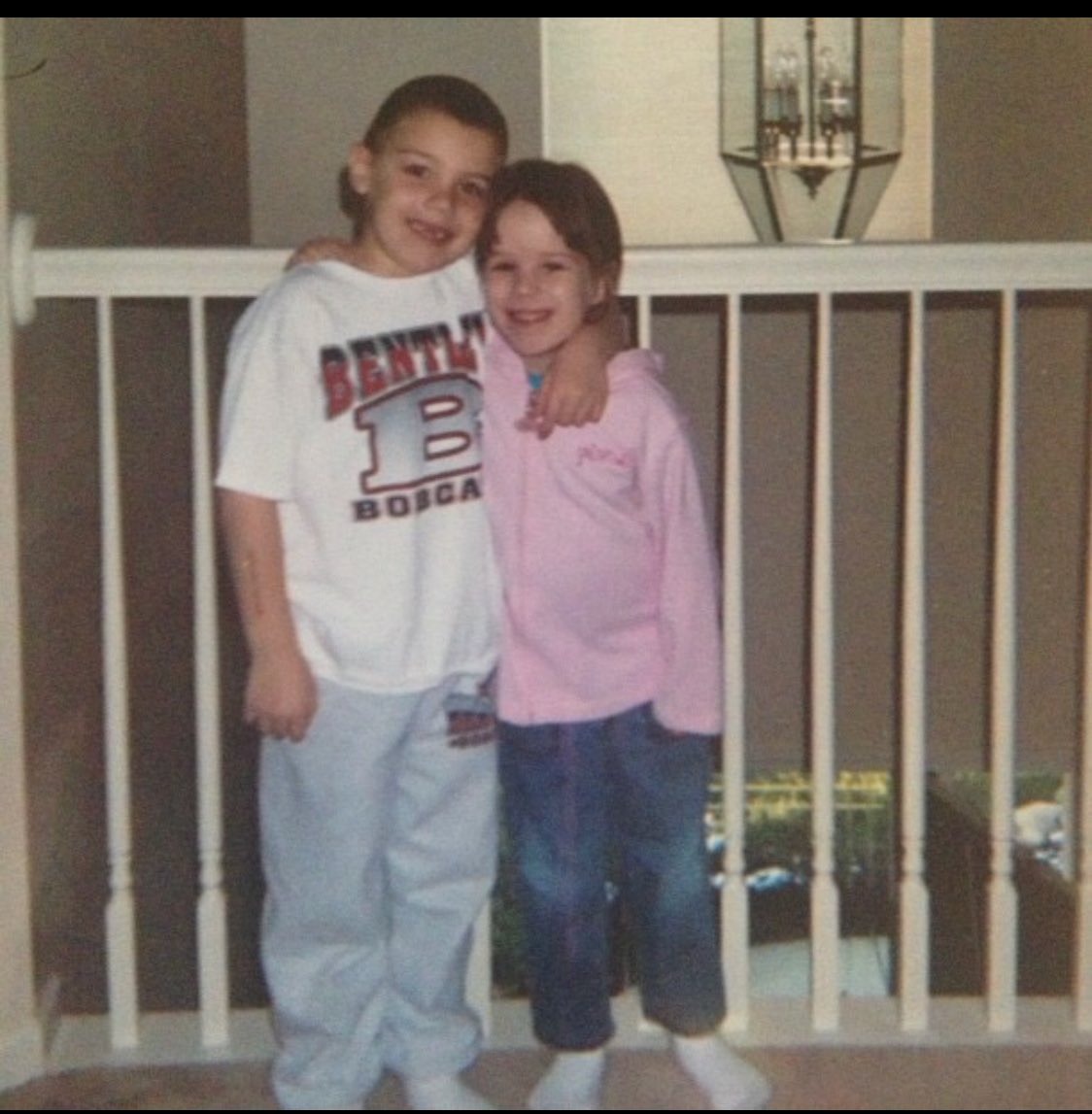 littlemiss155's tweet photo. Happy Birthday to my best friend @benchafin !!! Thank you for being my bestfriend/brother for over 18 years. Thank you for being my main fitness inspiration and for giving me @mackenzie_renay💗love ya best fraaaand💗❤️ https://t.co/igkILyR2U6