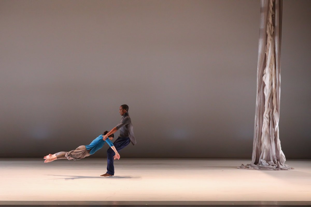 dallasblkdance's tweet photo. See why @TheaterJones called #DBDT Encore! #RisingExcellence a terrific show that both entertained and enlightened their audience.
https://t.co/65V0HYxbDQ Photo by Fermaint Photography. https://t.co/NPVTc1Fbo8