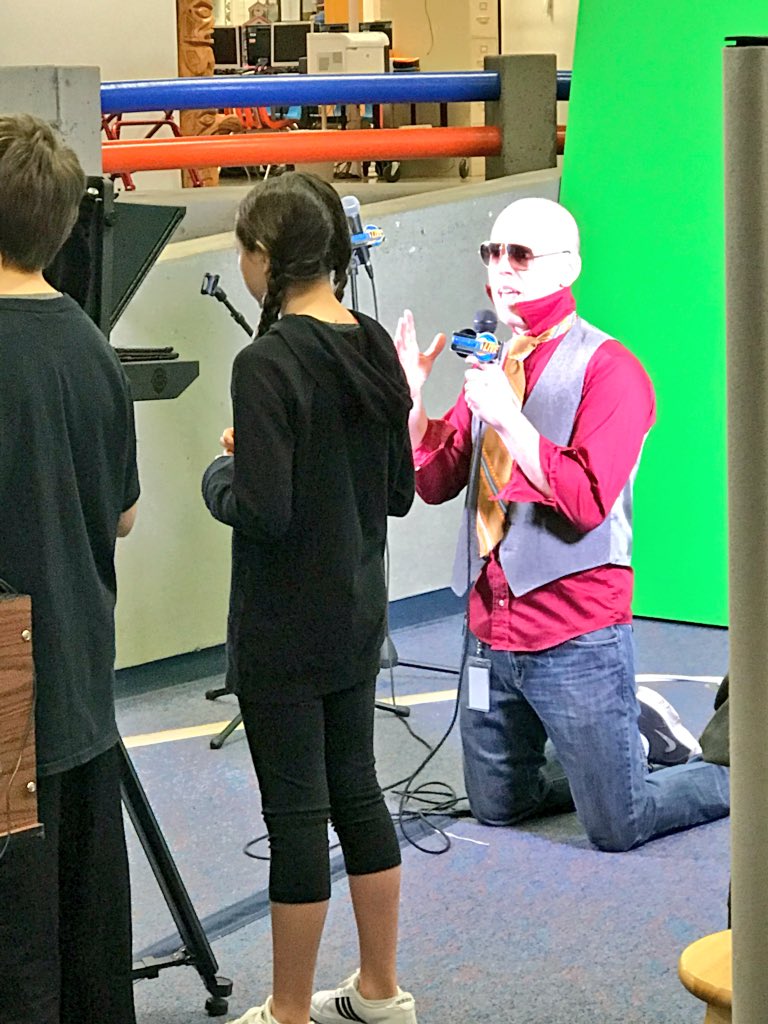 Mrs_Grif's tweet photo. @SAC_Librarian &amp; Skyhawk news promoting the BOGO book fair at SAC!! @Sac_Principal #VPSAmazing #VPSSuccess #skyhawknews #VPSITF https://t.co/AaI7UpF3Ge