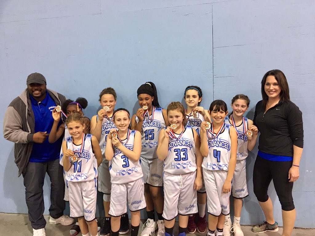 AdvancedHoops1's tweet image. Our 10U Girls (Berkheimer) went 4-0 this weekend at the Charger Nation Spring Festival! Great job, girls! 🏀 

#AdvancedHoops #aaubasketball