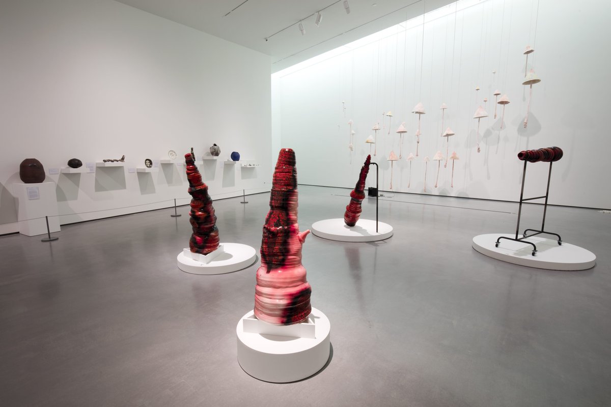 HepworthGallery's tweet photo. Join artist Serena Korda in conversation with Jenny Brownrigg (@GSofA) to discuss Korda's approach to #ceramics & selecting works from #Wakefield's art collection. Sun 6 May, 2 - 3.30pm. £10 / Members £7.50 / Students £5. https://t.co/LoOajpJC4k #THWContemporaryCeramicsFair https://t.co/AkLQ7Z7IOe