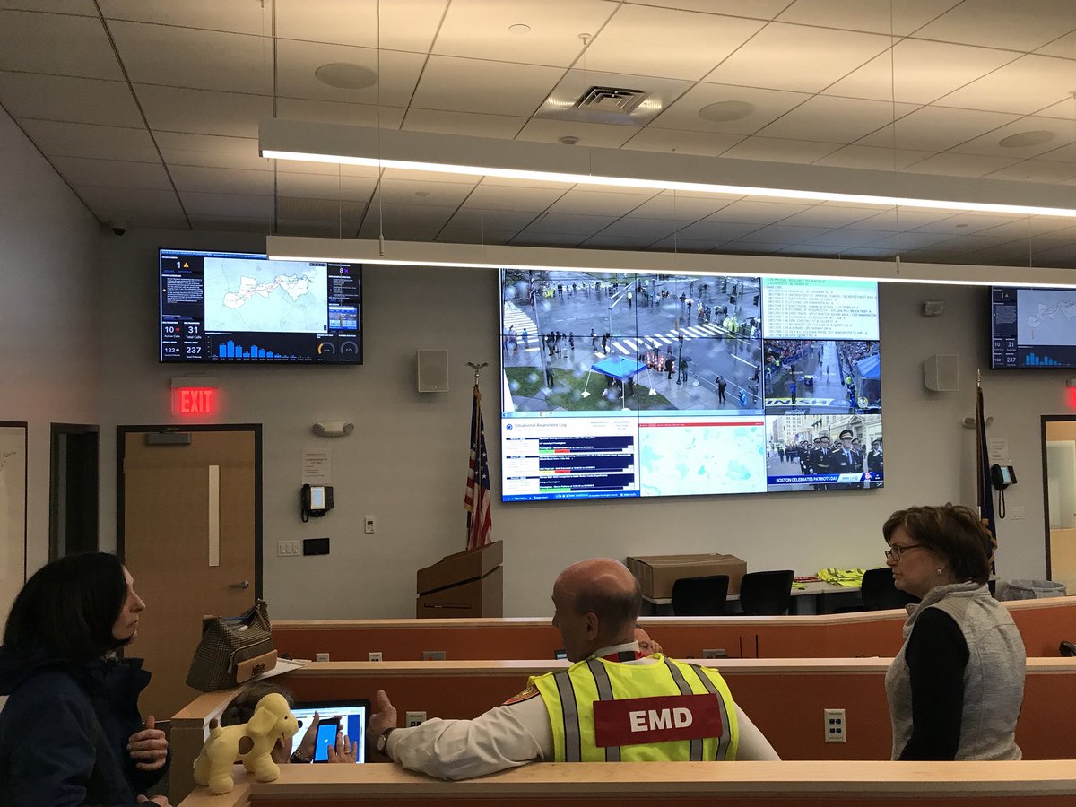 Mayor Fuller at the EOC with Fire Chief Proia, state and local emergency and medical personnel.
Newton City Hall is open for runners and spectators who need to get warm. #Boston2018