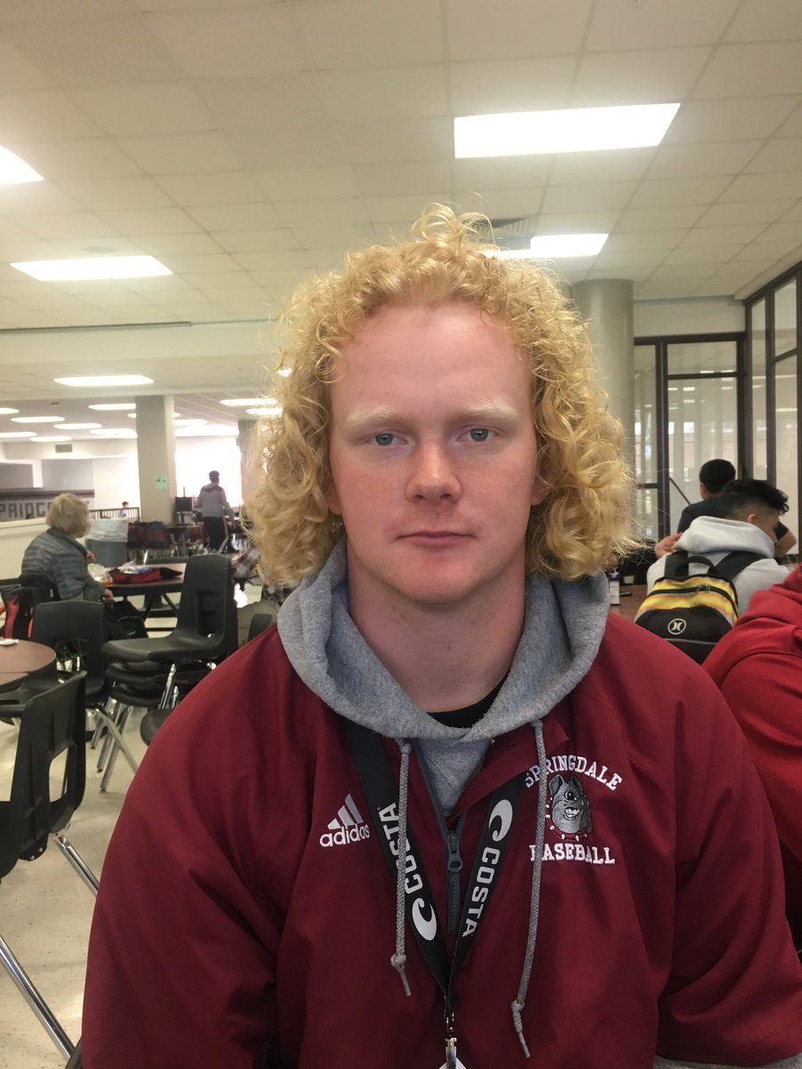 laynehutchins4's tweet photo. 500 RTs And he will turn his golden locks into a mullet for prom 👍🏻 https://t.co/tpwpPkoORT