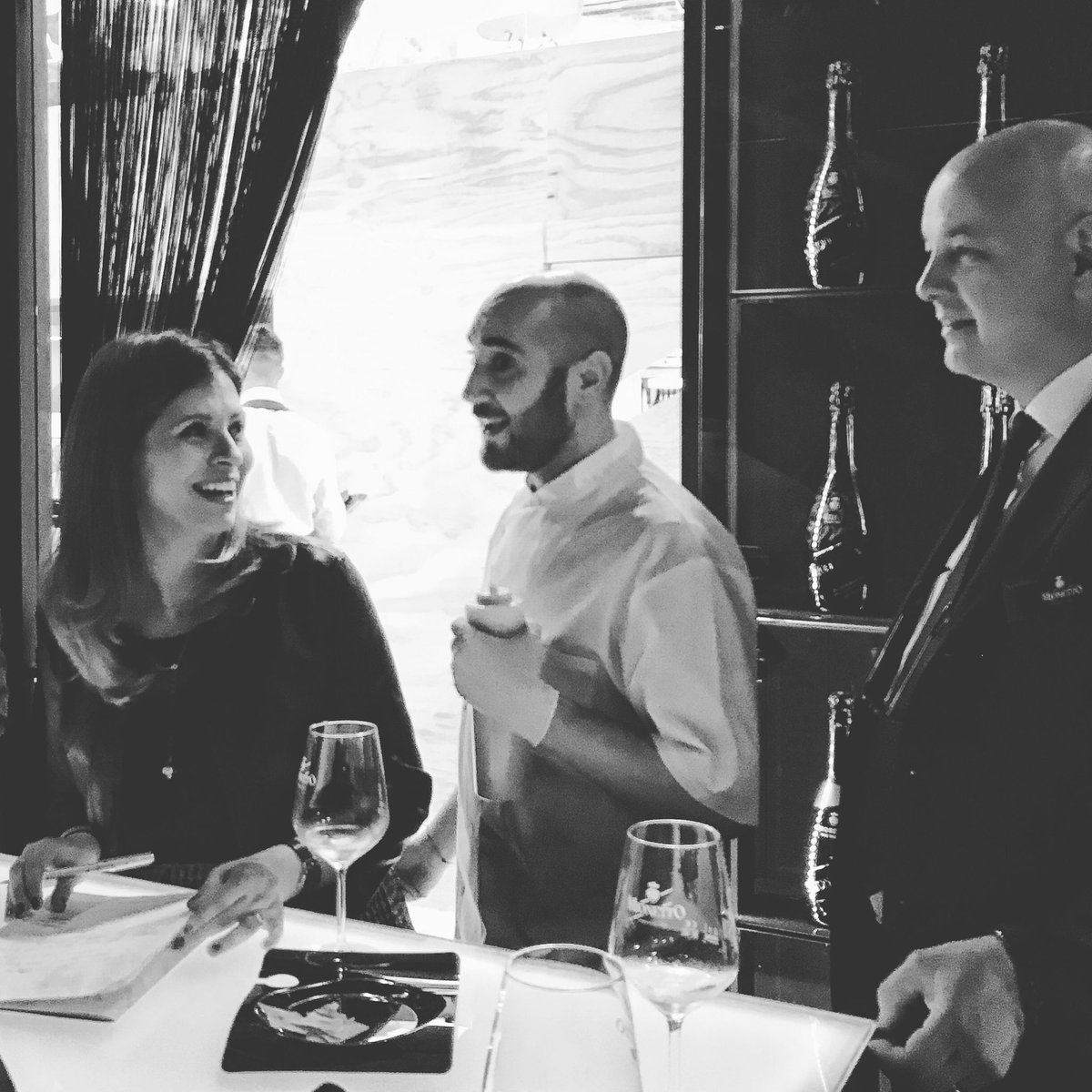 SingerFood's tweet photo. Torniamo a casa dopo una giornata trascorsa con @Mionetto_ al @Vinitaly_Verona, @pietrosfood ha preparato due piatti in abbinamento al Valdobbiadene Prosecco Superiore DOCG Rive di Guia Brut Nature & al Sergio Ice Edition. #mionettoprosecco #vinitaly2018 #designdelgusto https://t.co/UVckd3i1yW