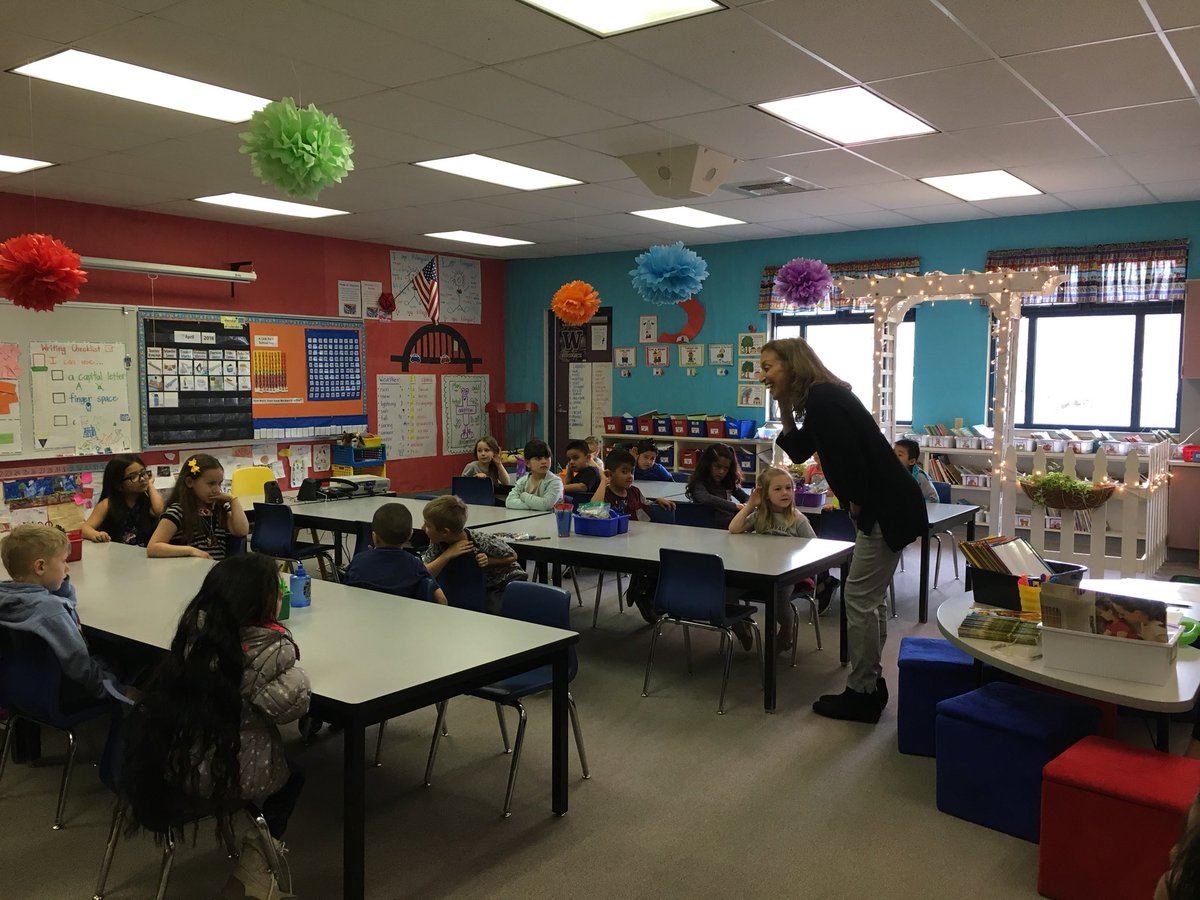 anderson_kat's tweet photo. So excited to have Diana Pinkston working with WSD and Selah, Wa DL teachers! #biliteracy #NTCprojectGLADworks https://t.co/0mAzDAFC5J