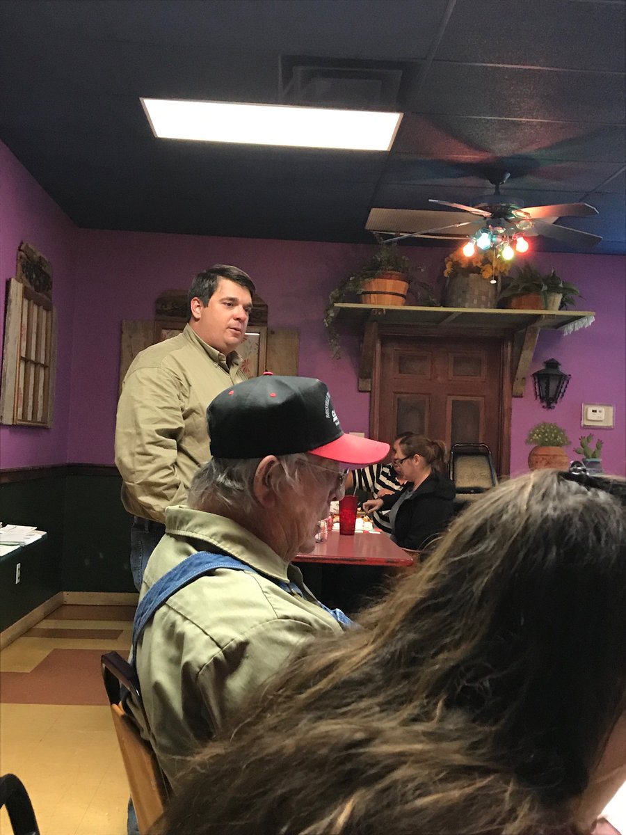 LeslieMOFB's tweet image. MOFB Matt Bain reports to Oregon Co FB leaders on Secure Rural Schools funding  and recent feral hog meeting with MDC #missouriag