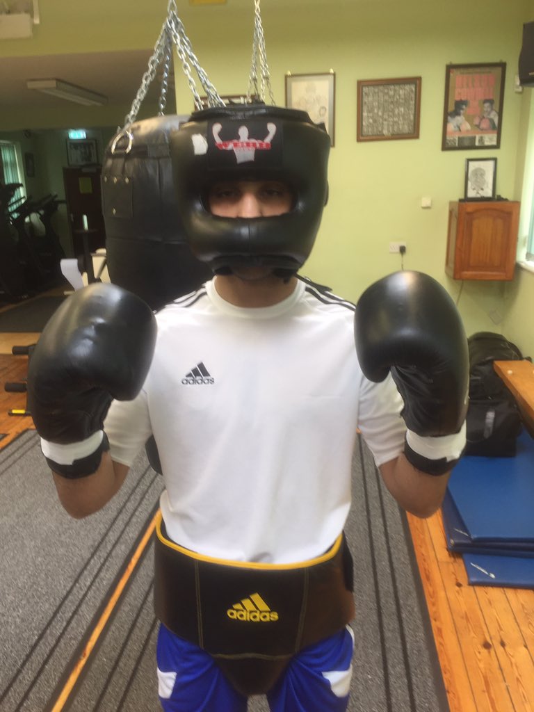 Spencermccracke's tweet photo. Thanks to WEBB BOXING for head guard @indikler111 https://t.co/BfBfMTxWxT