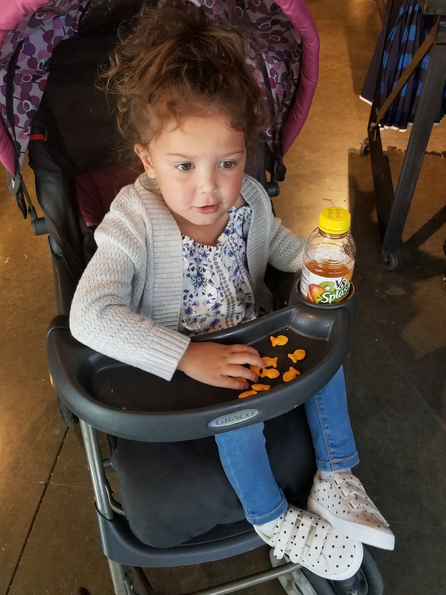 DeborahHaven's tweet photo. @OldNavy bought my daughter head to toe outfit. Love your line of toddler clothes, so open to any baby model opportunities 😉😂. Definitely our go to store for her apparel. 😍👗👕👖👚👟 #onestopshop https://t.co/hnJ8Fn5Mtj