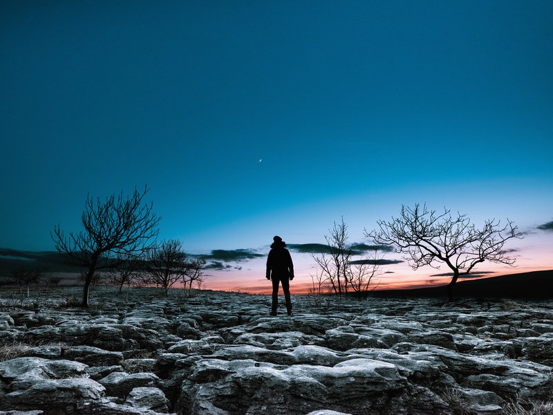 It's International Dark Skies Week! We're especially proud that of 11 International Dark Sky Reserves in the world, the UK has 4 - the Brecon Beacons, Exmoor, Snowdonia &amp; the South Downs National Parks 💫. Discover your National Park skies here: bit.ly/StargazingNati… #IDSW2018