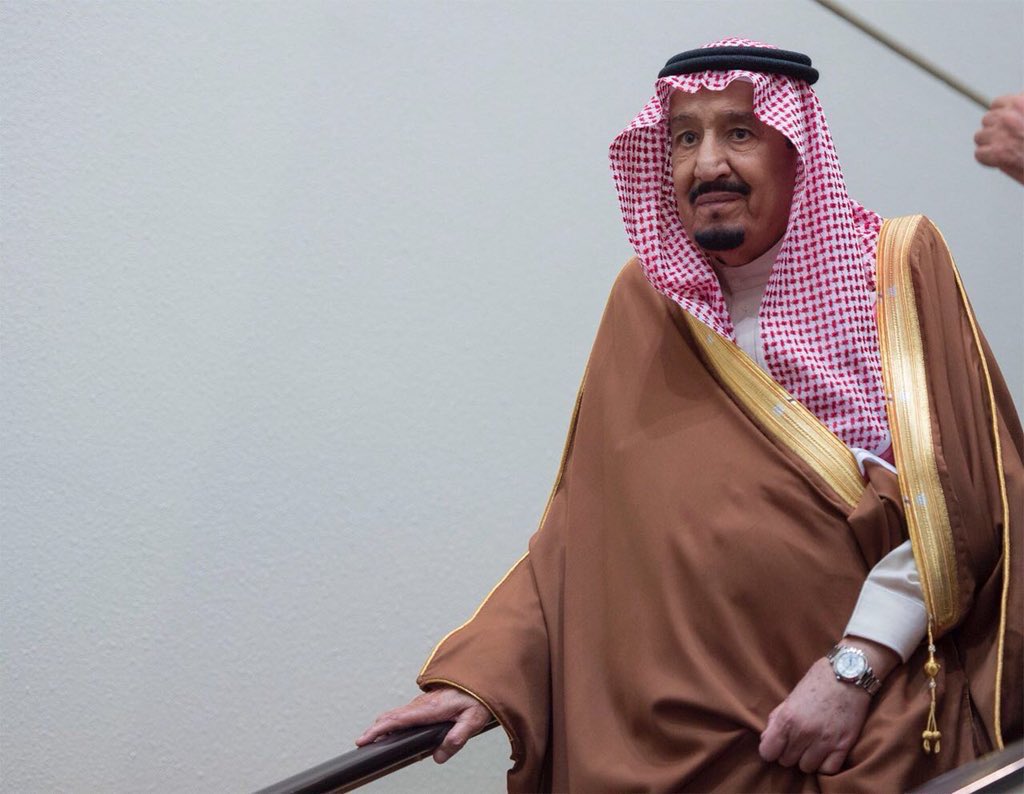 almlllk's tweet photo. #خادم_الحرمين_الشريفين يصل #الرياض قادماً من #المنطقة_الشرقية. https://t.co/B0nobRvnNW