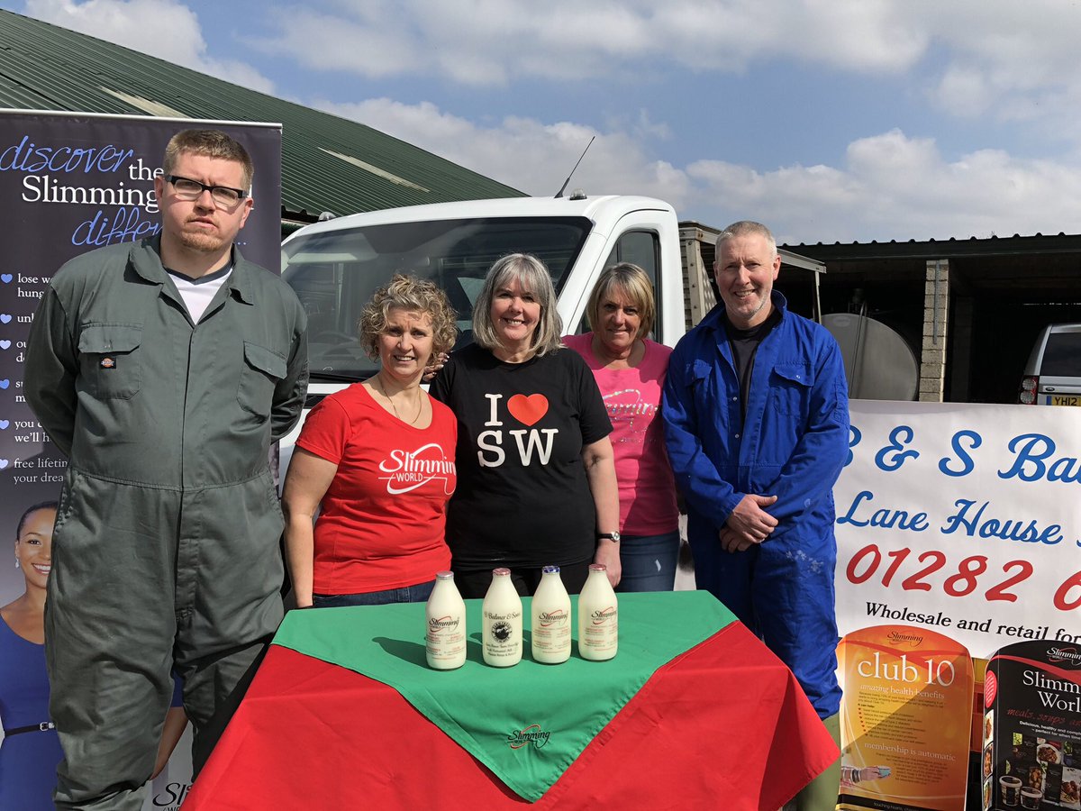 Local business support #plasticpollution <a href="/SlimmingWorld/">Slimming World</a> and local #milkmen combine forces #lovelocalnetworking #pendle <a href="/SeawayService/">Seaway Service</a> #slimmingworld #glassisclass #backtoglass #milkbottless