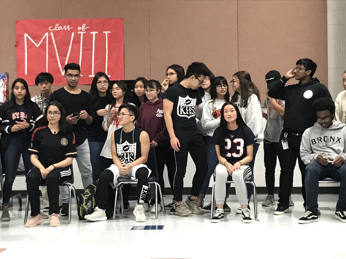 kerrcounseling's tweet image. #classwars are underway at lunch today! #namethattune @AliefKerr