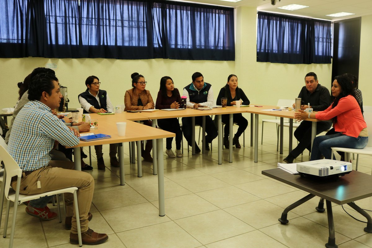 utvco's tweet photo. Nuestro Subsistema de #UUTT está en constante renovación. El día de hoy, brindamos orientación sobre el Nuevo Modelo de Tutorías a representantes de las áreas involucradas en este importante proceso universitario. #EducaciónDeCalidad https://t.co/wGBZJxTpjK