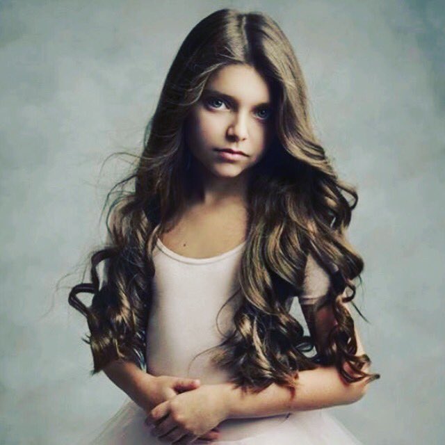 starmaker_pa's tweet photo. We can’t wait to watch our gorgeous talented alumni Mollie next Tuesday in the new BBC1 Drama The Split #childactor #thesplit #bbc1 https://t.co/eydxI9Fbow