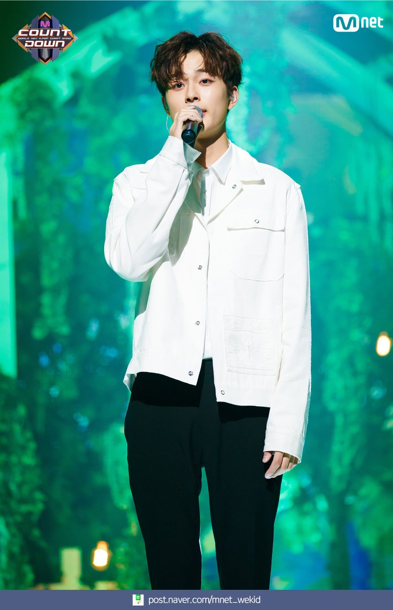 MnetMAMA's tweet photo. [#MCOUNTDOWN] 180412 엠카 현장포토
#유선호(#YOOSEONHO) - #봄이오면(#MaybeSpring) ♪ @CUBE_YOOSEONHO
World No.1 KPOP Chart Show M COUNTDOWN #Mnet
더 많은 유선호 보러가기▶ https://t.co/dIGwq6dQHu https://t.co/1ct0XSIMDh