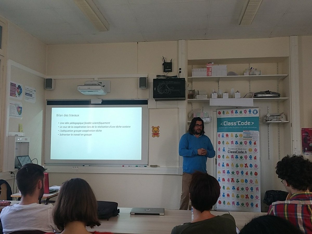 fabline06's tweet photo. Nous parlons du coût de la coopération lors de la réalisation d'une tâche scolaire avec @andre_tricot lors du séminaire #fabLINE. https://t.co/YljDlzxJrI