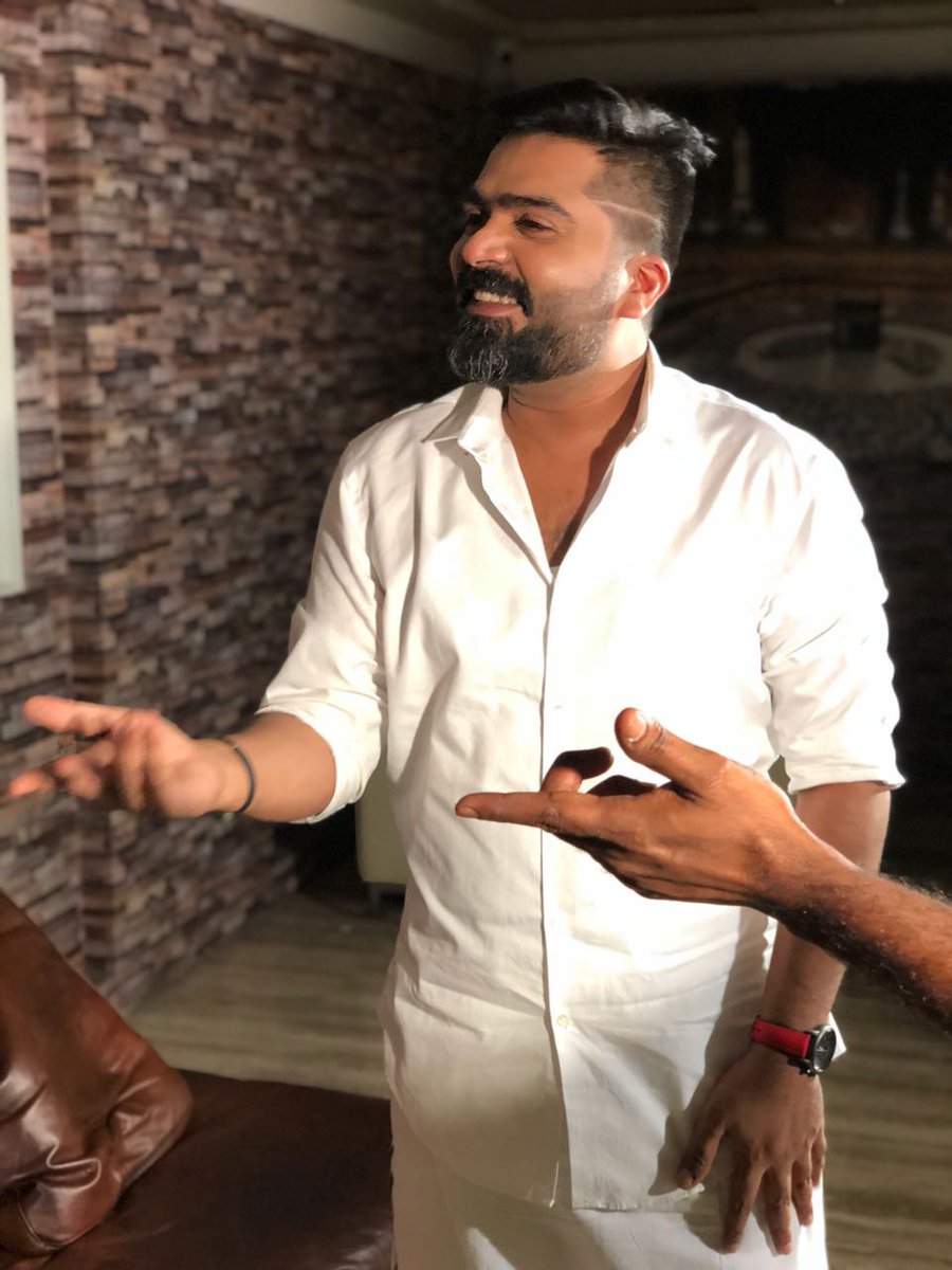 UVCommunication's tweet photo. Super cool pic's of #STR..
Exclusive Interview with @RangarajPandeyR in @ThanthiTV .. Coming Soon..!! #Simbu
#UniteForHumanity #STRunites @proyuvraaj https://t.co/4whGV8ONRE