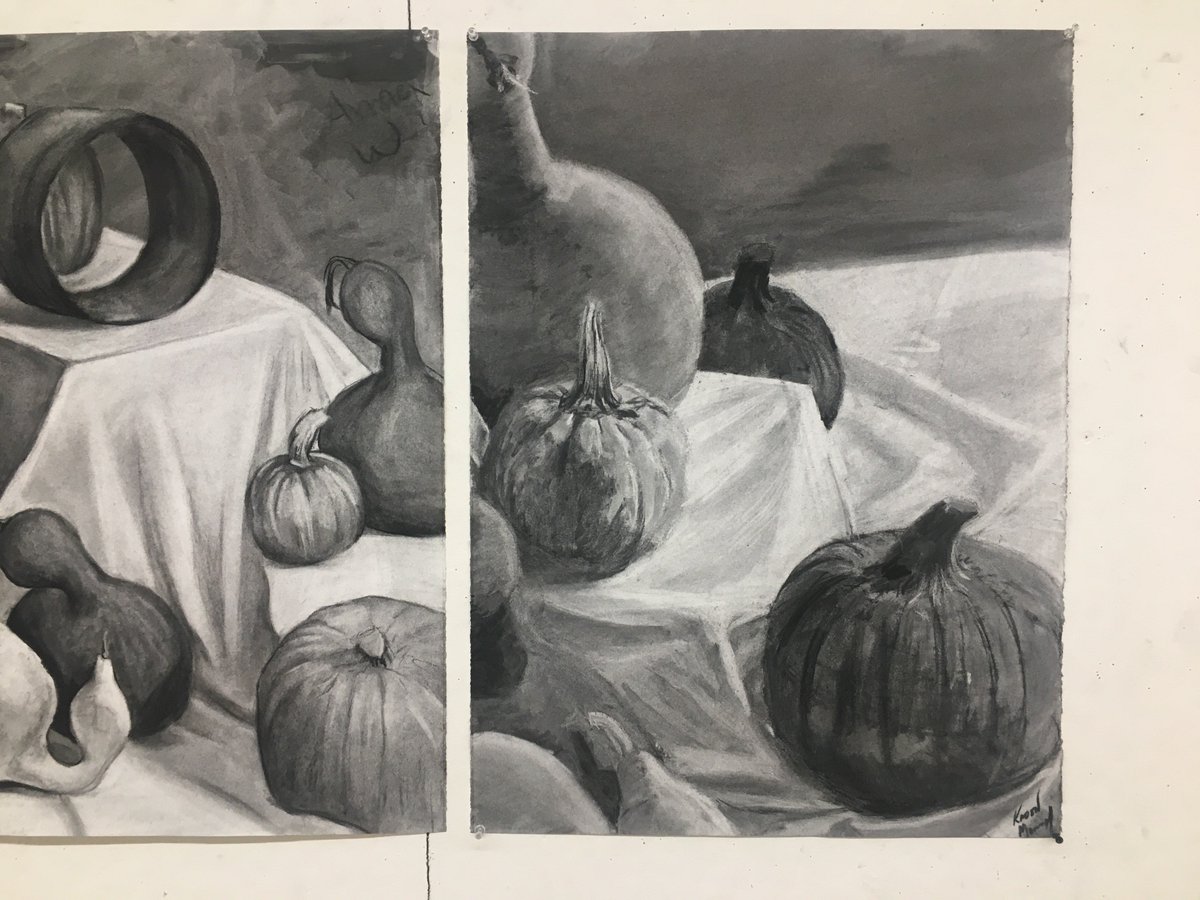 KStateArtDept's tweet photo. Drawing One studio focus on light and shadow and how that interacts with form.  Our students just keep getting better and better.  #KState #artdept #art  #ART190 #drawing #draw #sketch #learningform #studioart #lightandshadow #createsomethingneweveryday https://t.co/N0WFLZGPnD