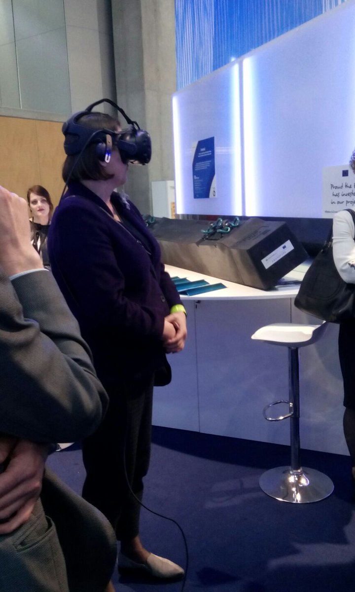 cinea_eu's tweet photo. Commissioner @Bulc_EU visiting the 🇪🇺stand at #TRA2018 and presentations of various #H2020transport projects, including @SocialCar_RDI @interACT_EU #EUlive #DownToTen https://t.co/EToaAT9R7r