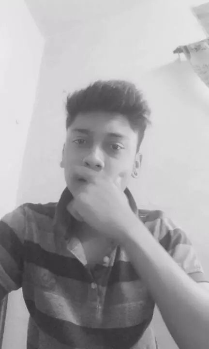 Shorya07563115's tweet photo. #LIKEapp What a magic video posted by @Sourabh Verma, I just can't help sharing it! https://t.co/FgGzNbqJFD https://t.co/7AwcJkXNBT