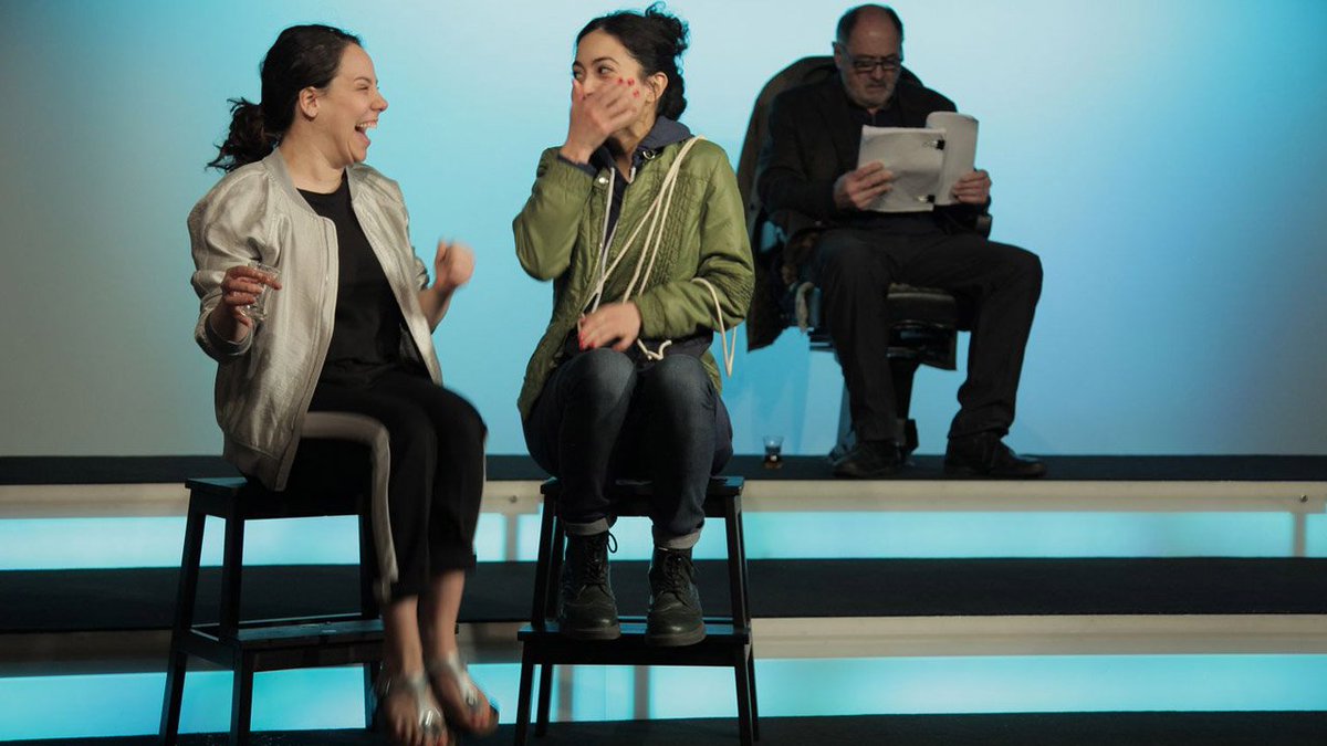 Heute im Blog: 

Das sehr sehenswerte "The Who and the What" an der <a href="/vaganten/">Vaganten Bühne</a> Bühne. 

Das und vieles mehr lesen Sie hier: 

kulturvolk.de/blog/253-266

Foto: Manuel Graubner