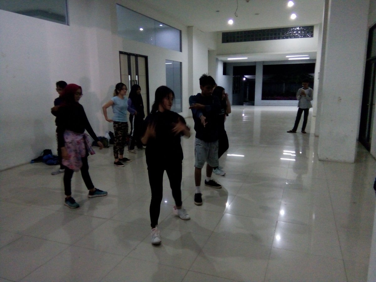 Dance Embun UniTel tweet media