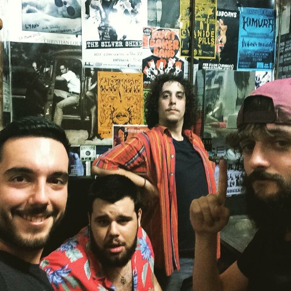 txintxarribar's tweet photo. ✖️ VIERNES ✖️
📆 20/04/18
⏰ 21:00h
🎤 CAROLINA DURANTE
🎸 + @LosCraaapulas 🧛🏽♂️
🎧 #Olimpico & #Correcto Djs
ℹ️ https://t.co/VfEV6YxSku
✖️#CarolinaDurante 🧛🏽♂️ #LosCrapulas
#Txintxarri 🔥#Pamplona 🎧 #Indie 🎤#Pop 🎸#Rock 🥁#AlternativeHits https://t.co/PdF6uPf1vX