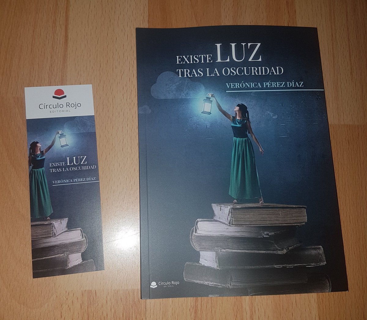 veronica_me_too's tweet photo. Existe luz tras la oscuridad ya esta a la venta! Contactarme por MD y os digo como comprarlo 💕 https://t.co/FKhOiQtWAc