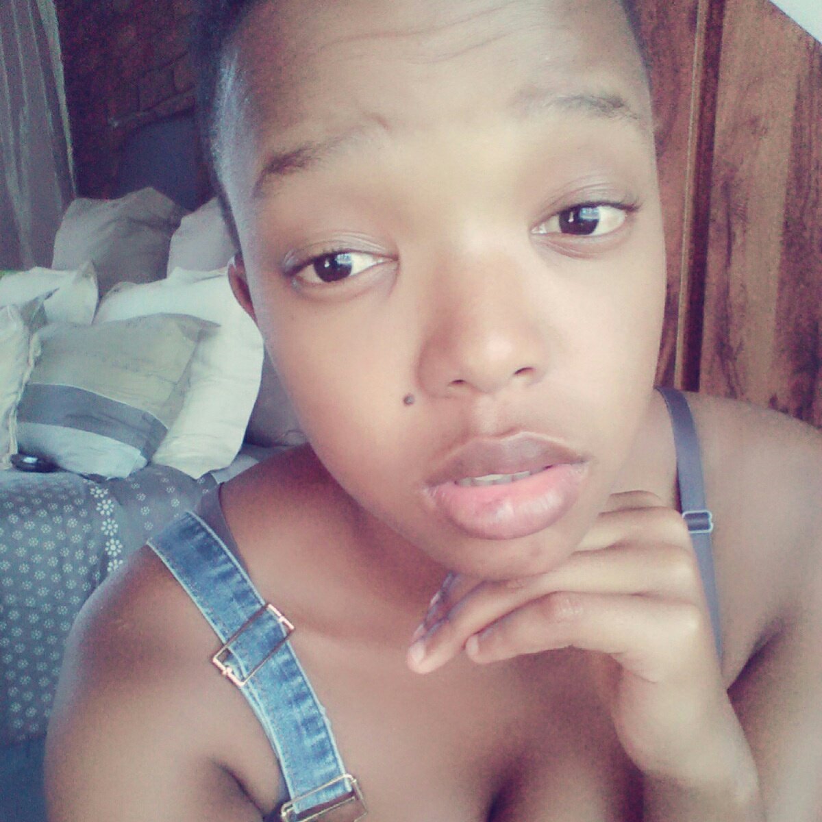 Phapham61013750's tweet photo. #ILikeThatNaturalLook, no makeup, no fake hair, just me ๐๐๐ https://t.co/ZGP1uKM0vw