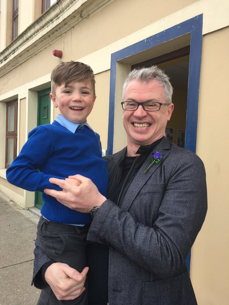 JoeBrolly1993's tweet photo. With five year old Donncha O'Hare in Moville. His father Seán gave him a kidney just five months ago. #optforlife #makelifeyourlegacy https://t.co/RdEhJglVpg