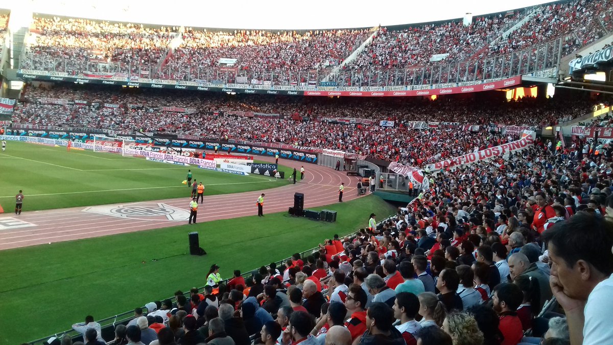 guti_julio's tweet photo. Habláme de convocatoria...
#River35 #VamosLosMillos 
#ElPaisEsDeRiver #CARP https://t.co/GKCohkpWnj