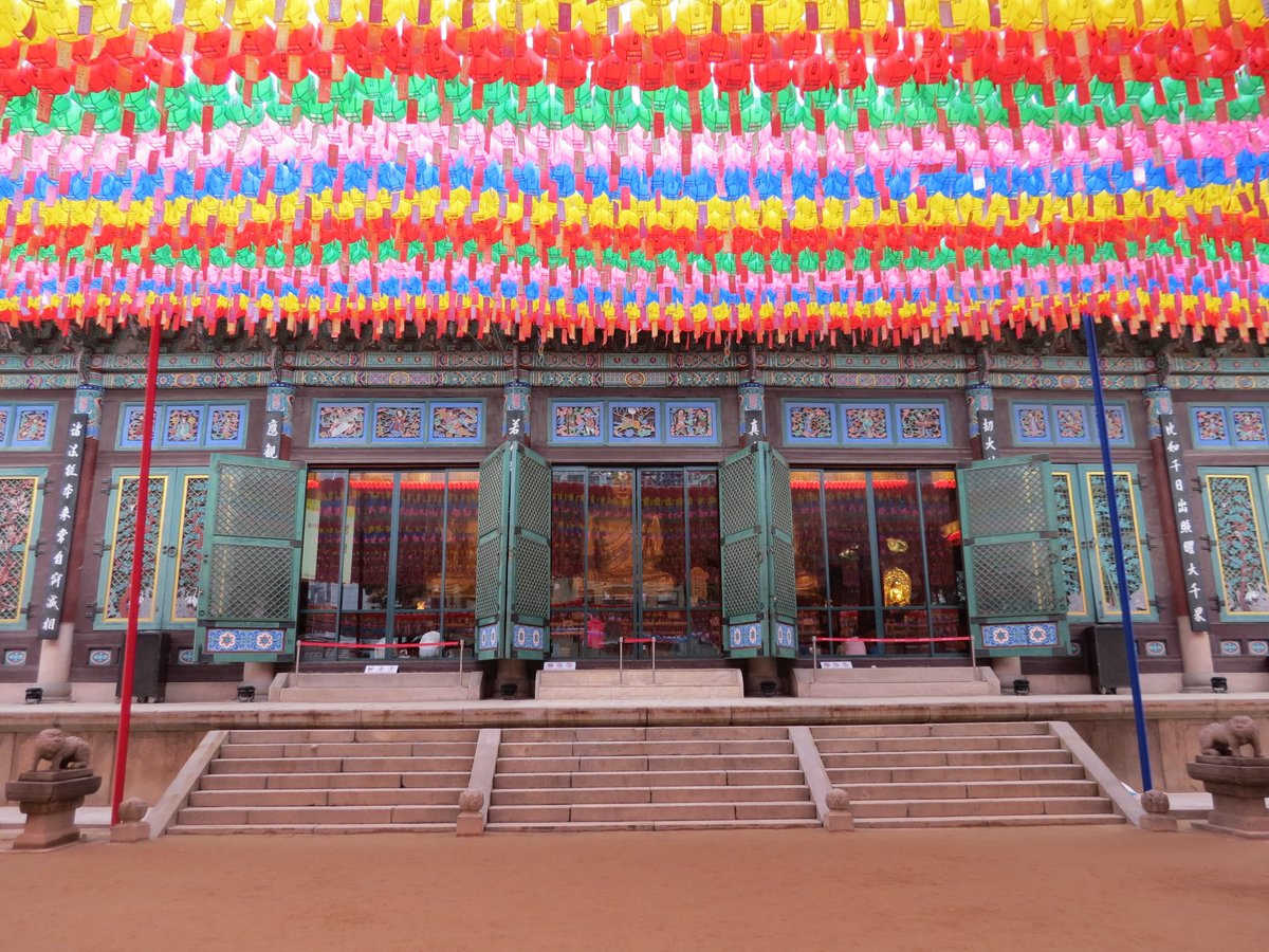Getting ready for #Buddha's #birthday 

#Buddhism #Korea #seokgatansinil #SouthKorea #Seoul