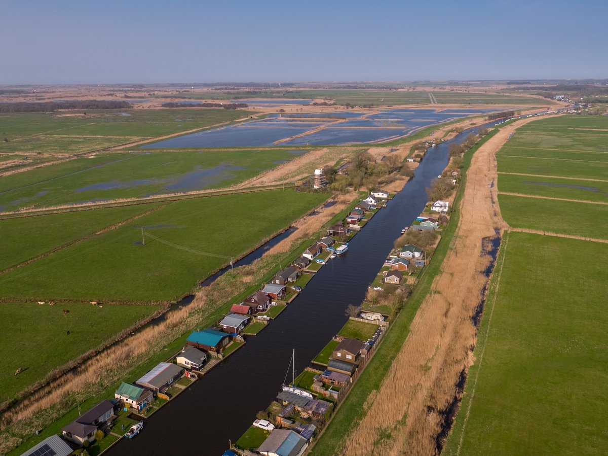 Aspect_Air's tweet photo. Holiday let photos taken on behalf of a Client in scenic Norfolk. 
#Norfolk #aerialphotography #uav #dronestagram https://t.co/MFpjRTkJfY