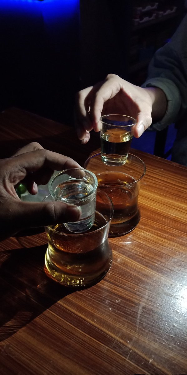 simplykharl's tweet image. What just happened?? 😂😂😂 #depthCharge Happy Birthday to me! 😊