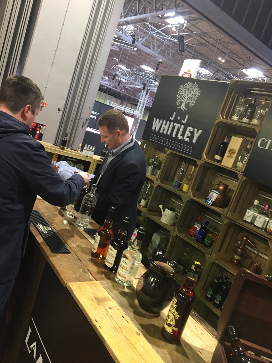 HwsStevemc's tweet photo. #Halewoodwines&amp;spirits showcasing our fabulous brands at the #NEC #Food&amp;drinkExpo @artiekelieHWS @darren_hale_int @2014Winners #expo #gin #rum #whisky https://t.co/dFI7PO8zVR