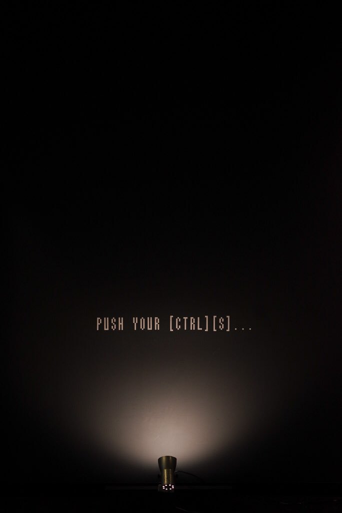 Kenji_pgraphy's tweet photo. [Ctrl+S]を振り返るその②
PUSH YOUR[CTRL][S]...
今回の展示のタイトルでもある保存のショートカットキー。
このショートカットキーをタイトルにしたのには意味があって、ctrl→空間のコントロール=NONKI s→shoot= KENJIで消えて行く場所を作品として保存するという意味です。
#ctrl_s https://t.co/O9qzEcElhd