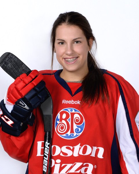 MBPaaa's tweet photo. Meet your @HockeyNS National female Midget Championship host team Metro Boston Pizza @MBPAAA   Being held @lclc_ns April 22-28 
Player: Emma Rafuse (C) Position F                    Hometown: Halifax  
Favourite Player :  Blayre Turnbull
Tickets;https://t.co/VIvpX2mxVc https://t.co/Nfu5wqzCnW