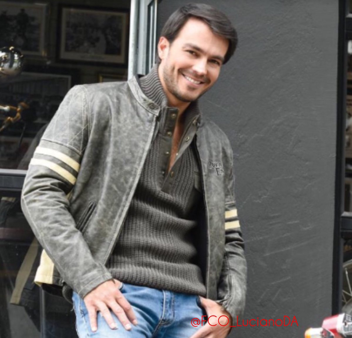 FCO_LucianoDA's tweet photo. Buen comienzo de semana!
Feliz lunes familia de fans, feliz lunes @Lucianoda
#lunes #laleydelcorazon2 #laleydelcorazon #felizlunes #grabadera https://t.co/oZjTCVNSxU