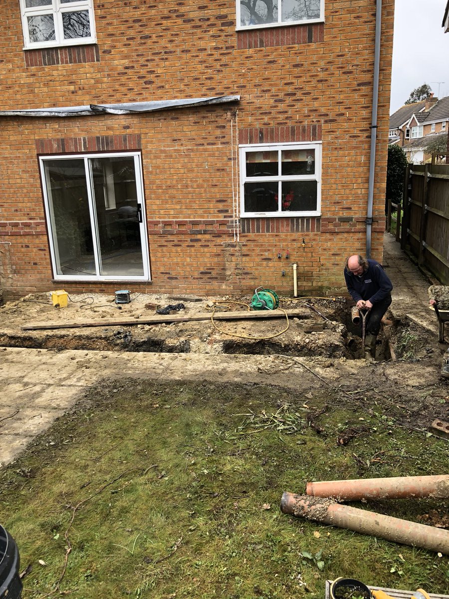 sccbuilders's tweet photo. Our latest project we started in Lymington, a small extension is now underway. Due to the ground conditions a rather deep foundation is needed for such a small extension https://t.co/Z5q98P4A7s