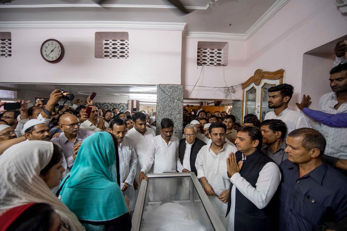 samajwadiparty's tweet photo. https://t.co/FqswLKwWn1