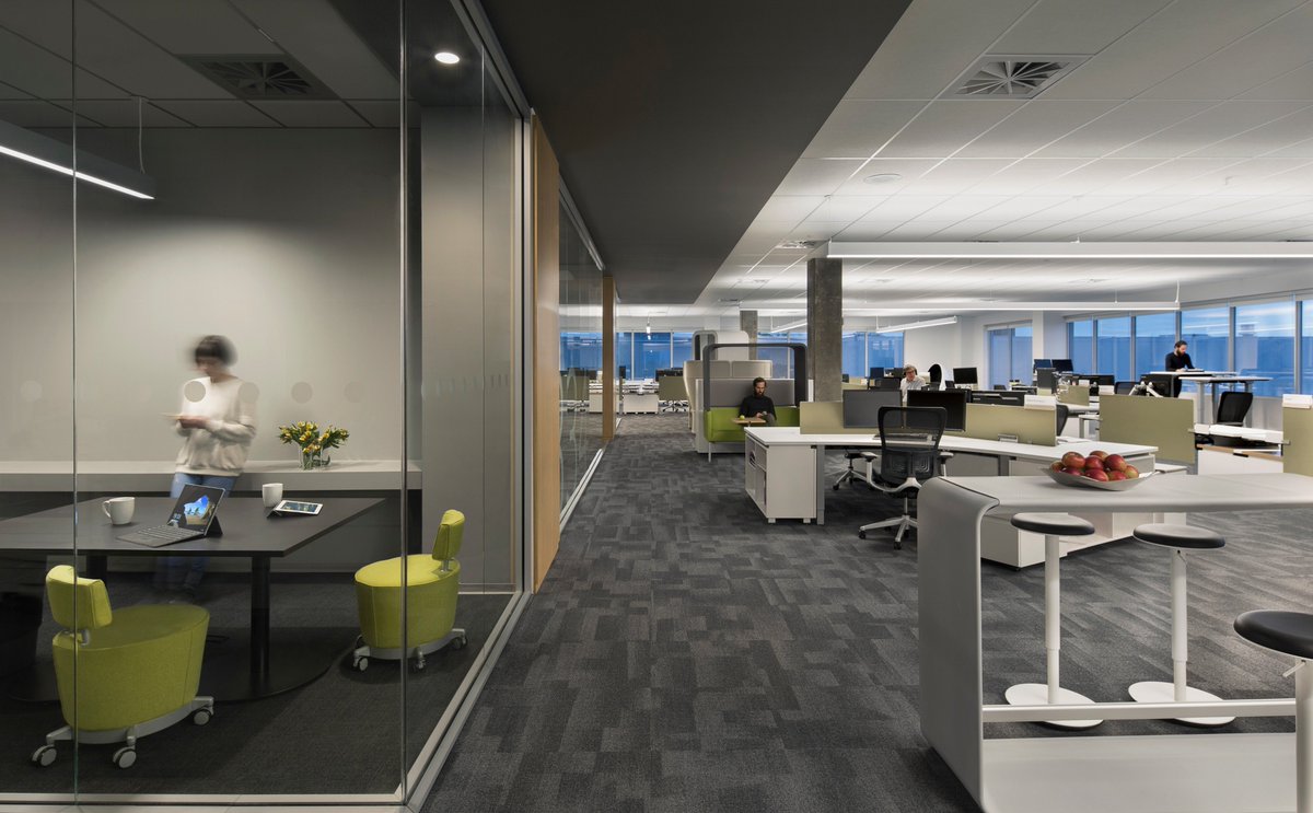 _INT_design's tweet image. Sandra Neill vous fera découvrir les nouvelles tendances pour les espaces de travail et comprendre comment le design peut encourager productivité, créativité et collaboration dans les organisations!
 
Billets : sidim.com/event-schedule… 
Crédits photos : Claude-Simon Langlois