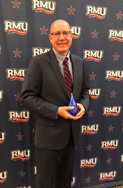 PANACRNA's tweet photo. Congratulations to one of our board members, John Borza, CRNA, on receiving a Distinguished Alumnus Award from @RMU! 🏆 #CRNAinPA https://t.co/x4neVuaYMf