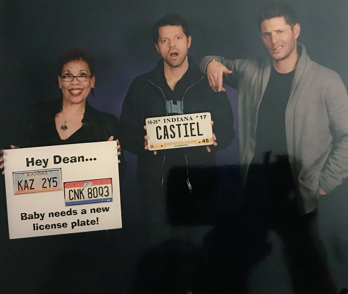 erikaswalwell's tweet photo. Thus turned out EXACTLY how I pictured it in my head! Thanks @chrisschmelke for being amazing at what you do! To @mishacollins and @JensenAckles for always delivering! ❤️ ❤️ ❤️
The State of Indiana for my dream plate! 😂😂😂
#SPNNashCon #SPNNash https://t.co/z6Ub6gRsMY